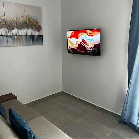 View Luxury Apartment, 2nd Floor *